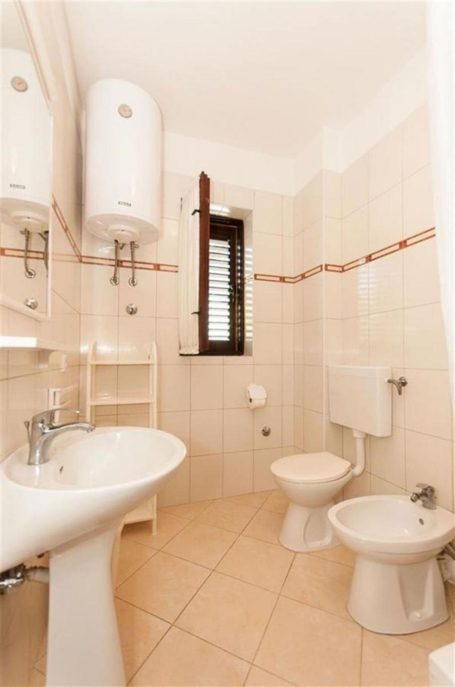 Apartments Mate - Free Parking Pag Town Zewnętrze zdjęcie